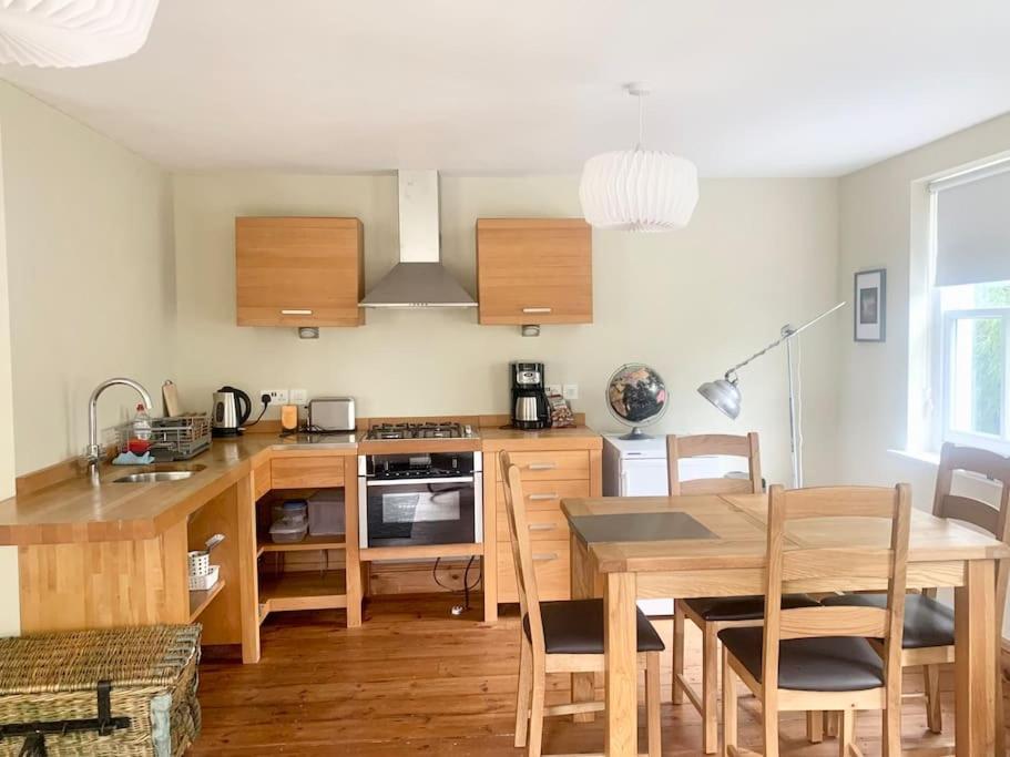 Delightful Ely House Bright And Warm With Cathedral View Apartment Ngoại thất bức ảnh